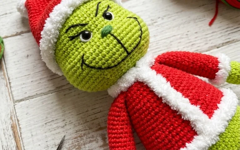 Funny Grinch Amigurumi – Ideas and Free Crochet Patterns